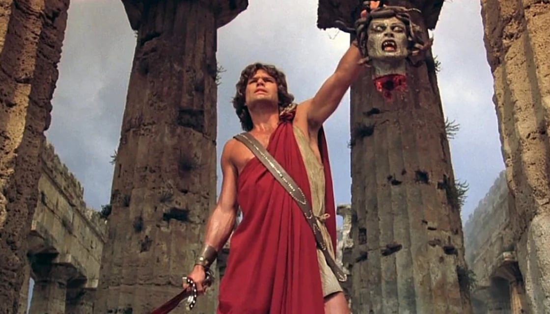Perseus (Harry Hamlin) holds Medusa's head aloft in a scene from Clash of the Titans (1981)