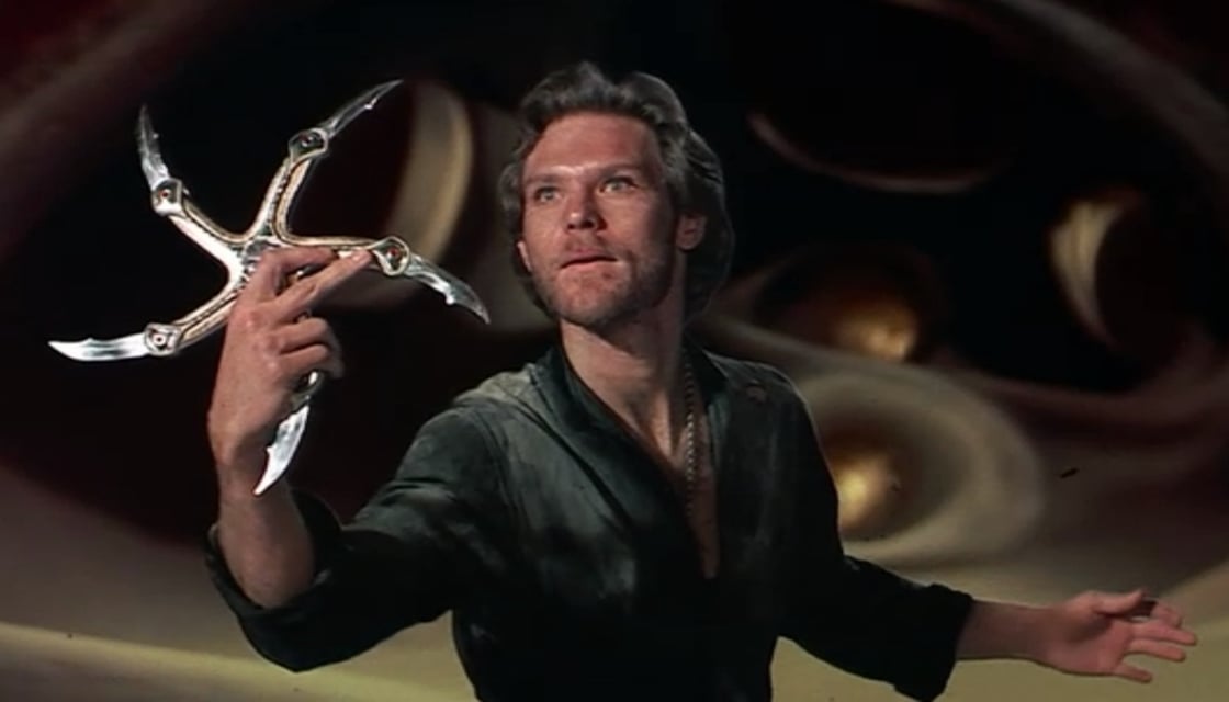 Colwyn (Ken Marshall) weilds a 5-bladed "glaive" in Krull